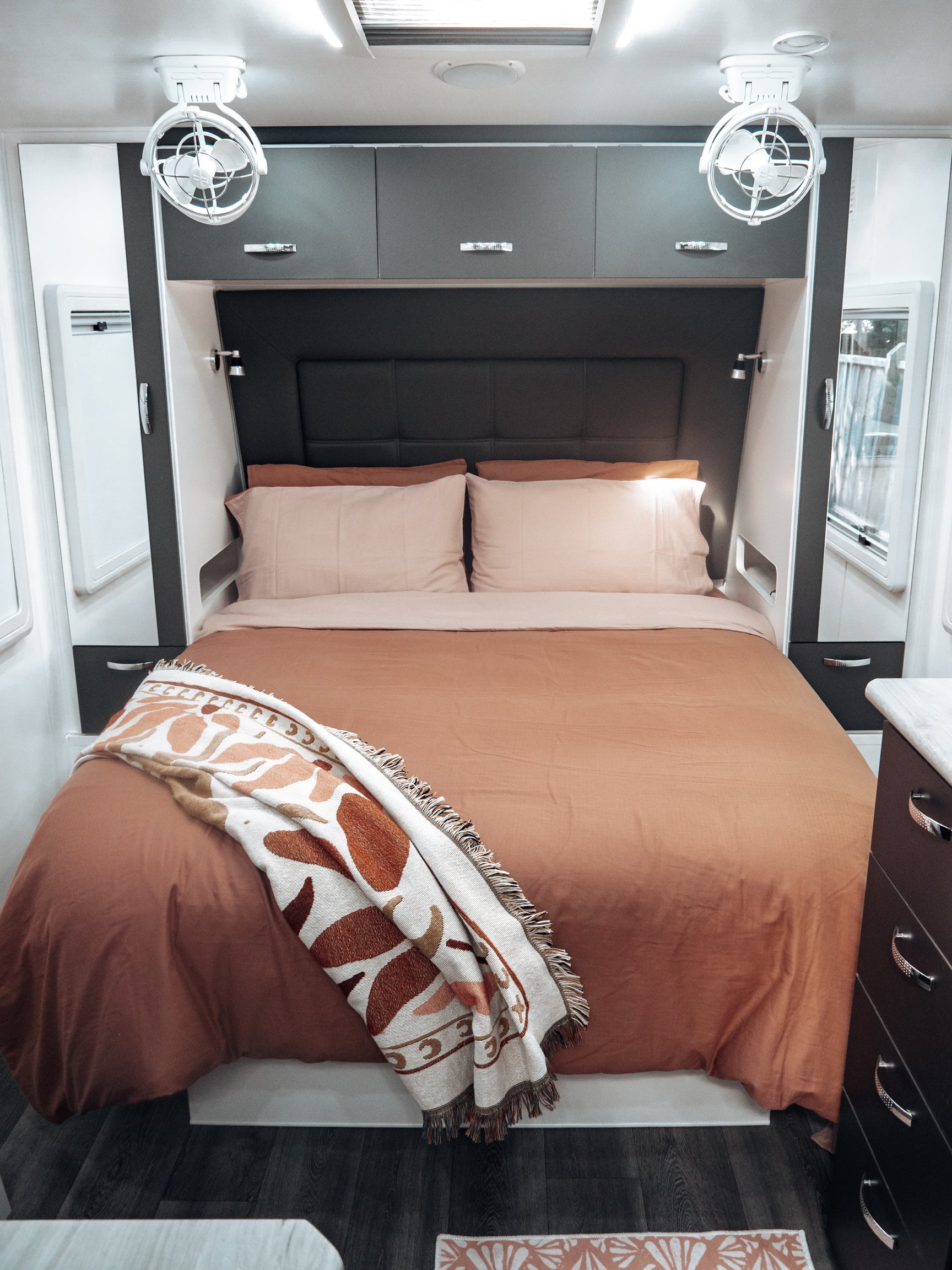 Queen size doona cover Wild and Wandering