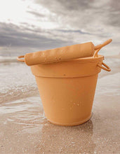 Load image into Gallery viewer, The Aussie Beach Bucket and Spade
