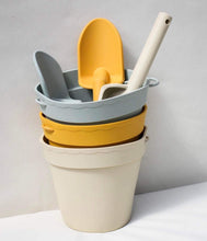 Load image into Gallery viewer, The Aussie Beach Bucket and Spade
