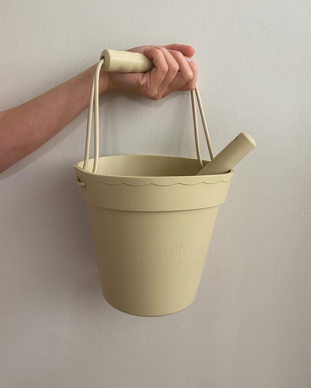 The Aussie Beach Bucket and Spade